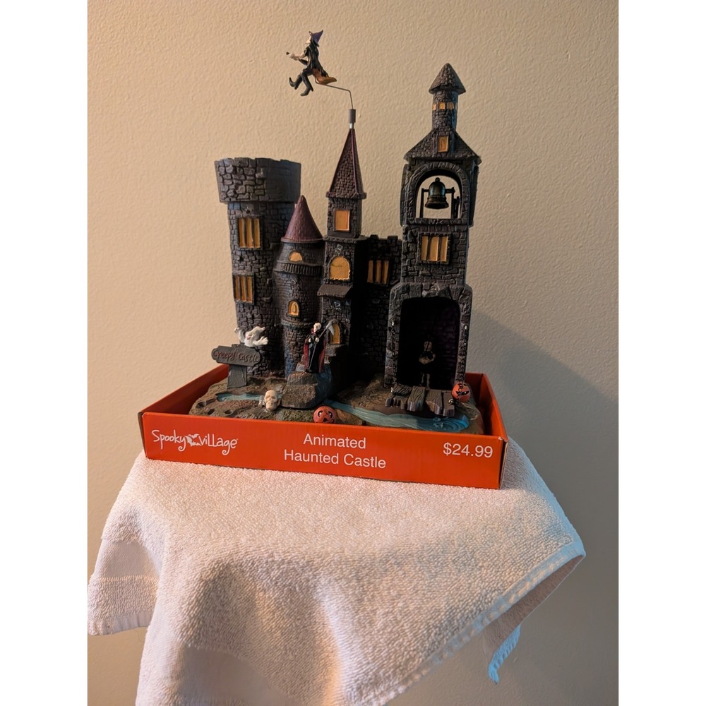 CVS Halloween Spooky Village LED, Sound Lighted ,Witch Flying Haunted House New